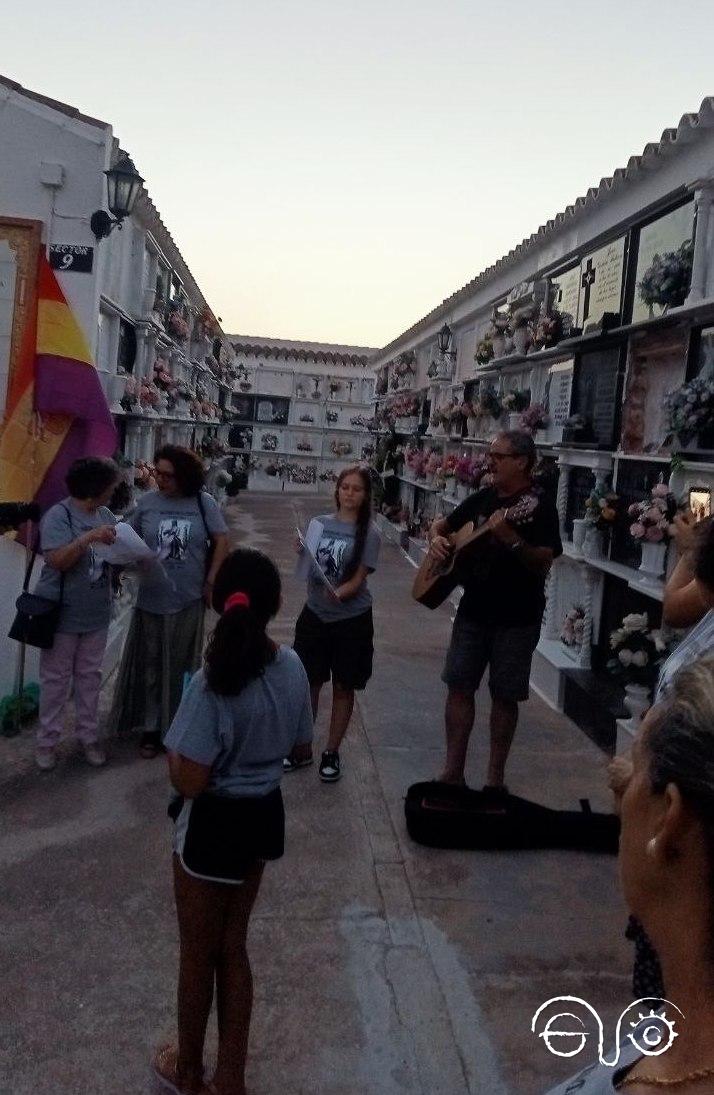 Tomás Romano interpreta Canto a la libertad, de José Antonio Labordeta.