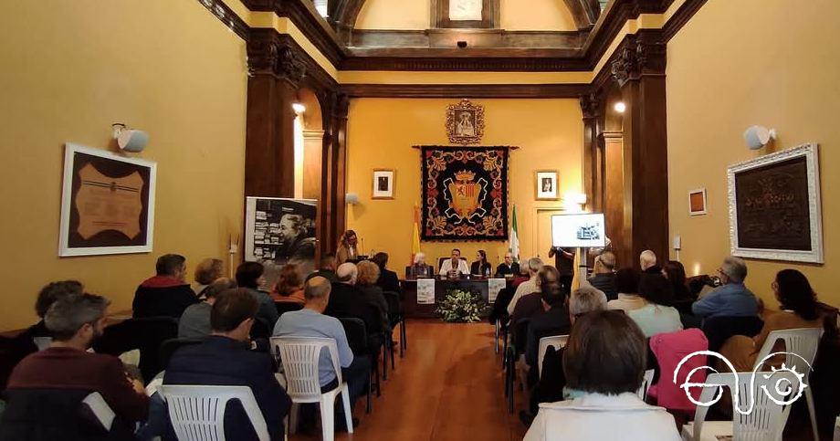 Asistentes al acto celebrado en el salón de plenos (ermita de San Pedro).